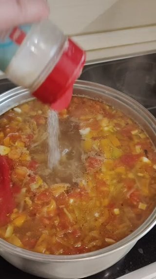 Щи из своих овощей посреди зимы
